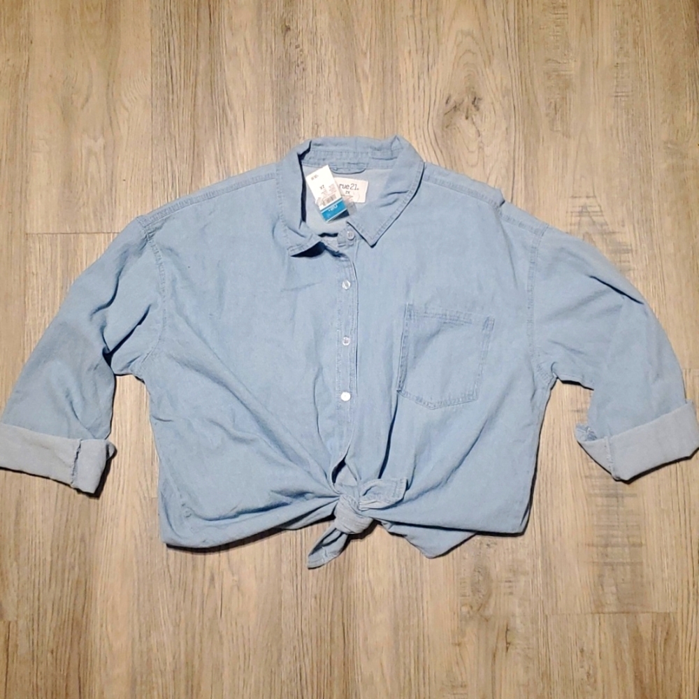 Light Wash Denim Button Up Long Sleeve Shirt